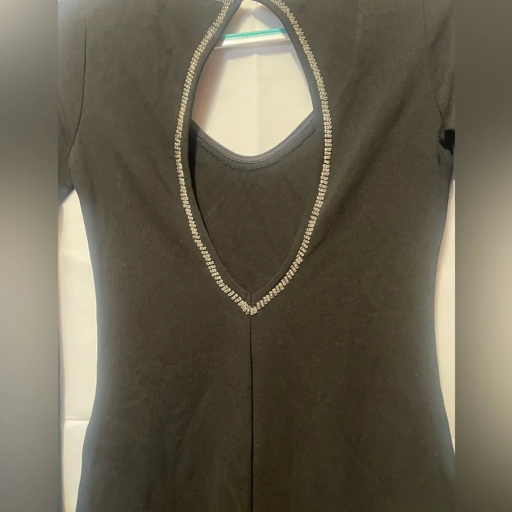 SARA BOO, Elegant Black Dress with Embellished Neckline - Picture 5 of 7